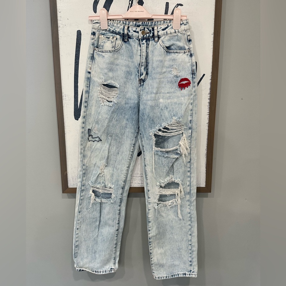 Bat/Lips Distressed embroidered high rise jeans